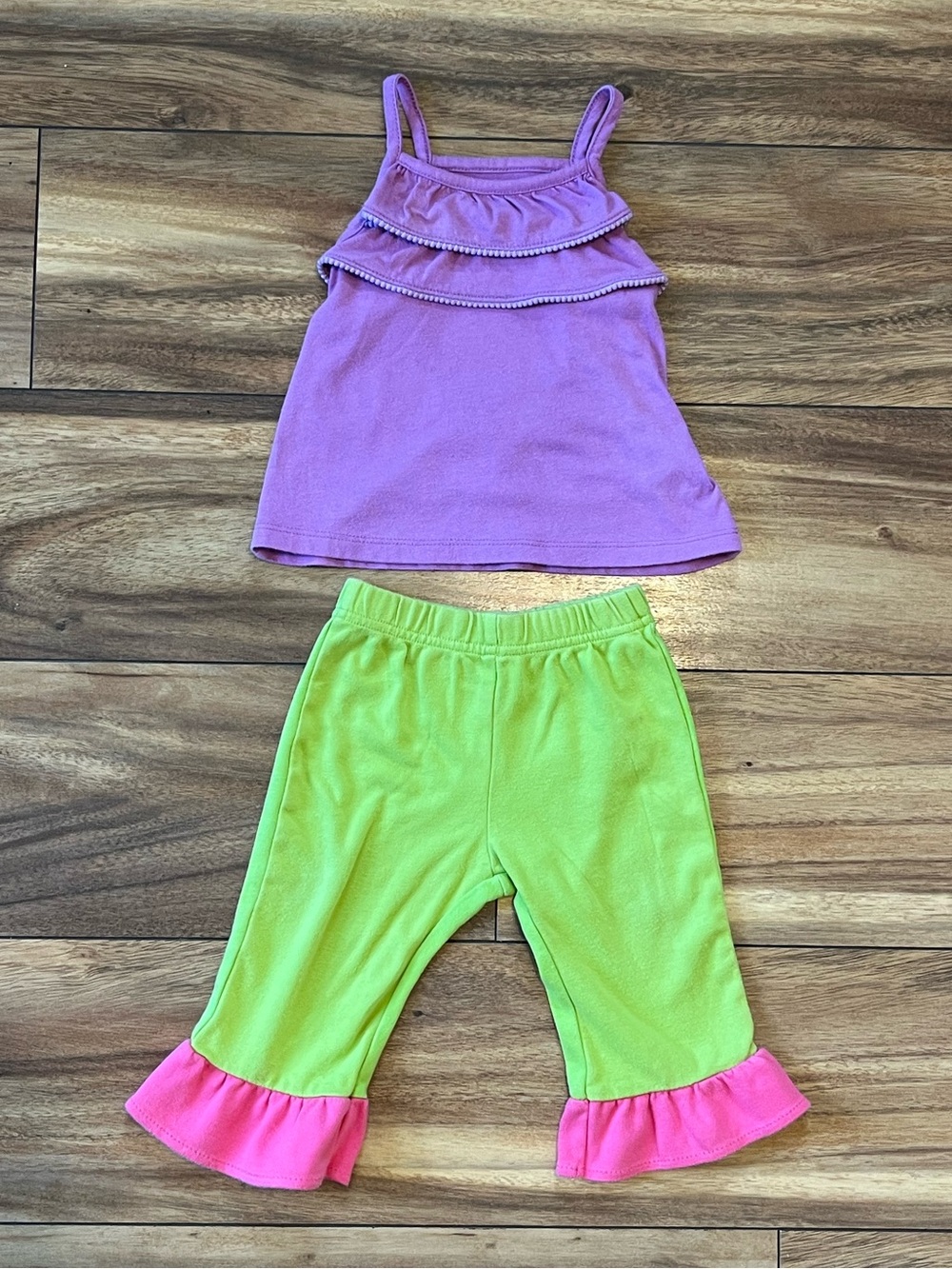Size 12mo Funky lot of 2 colorful pants & tank top baby girl swiggles
